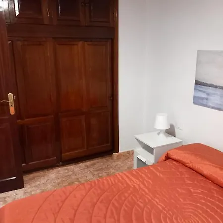Casa Julia Breña Baja